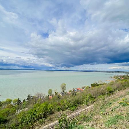 Mihi Apartman Balatonvilágos Buitenkant foto