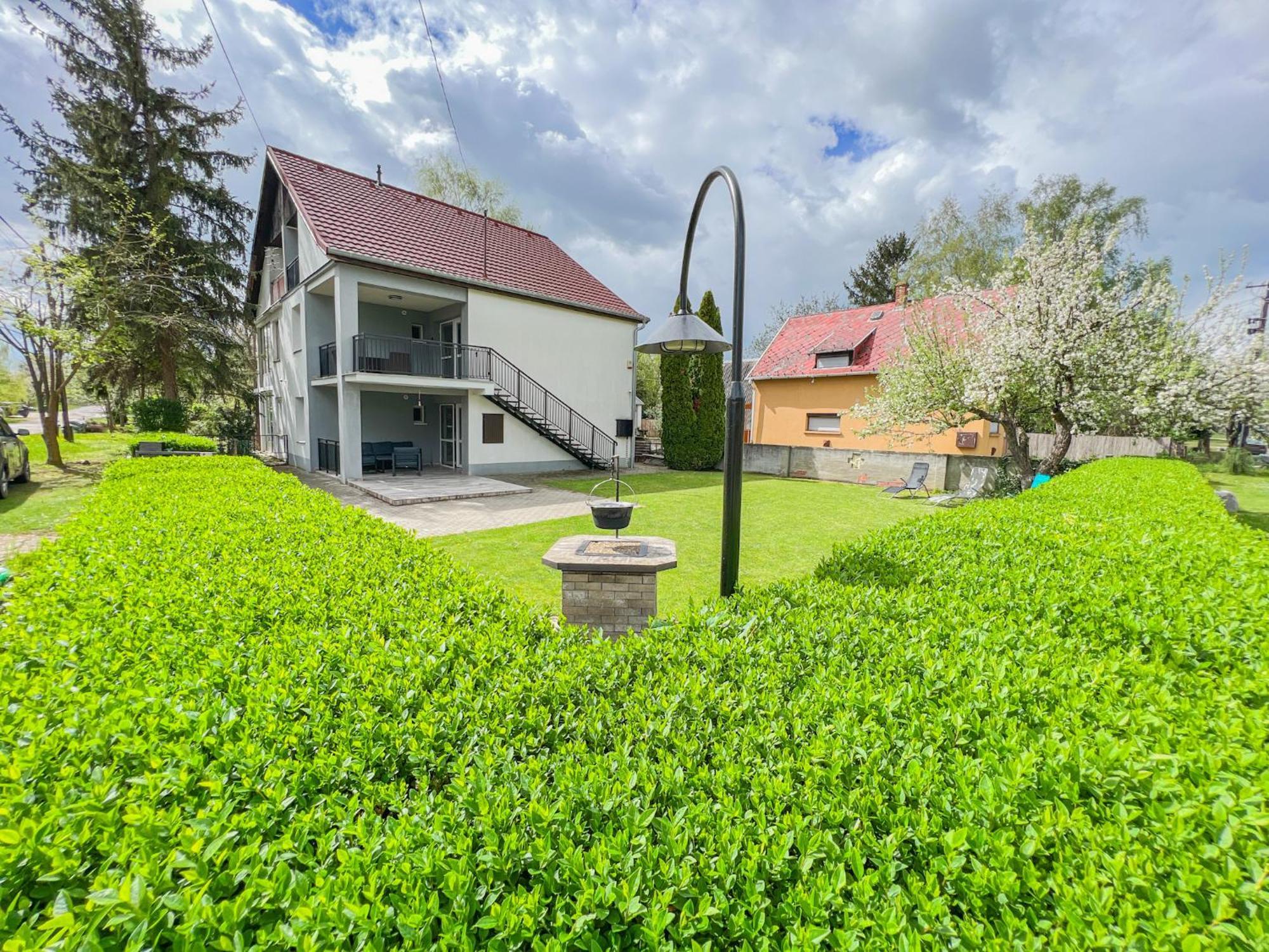 Mihi Apartman Balatonvilágos Buitenkant foto